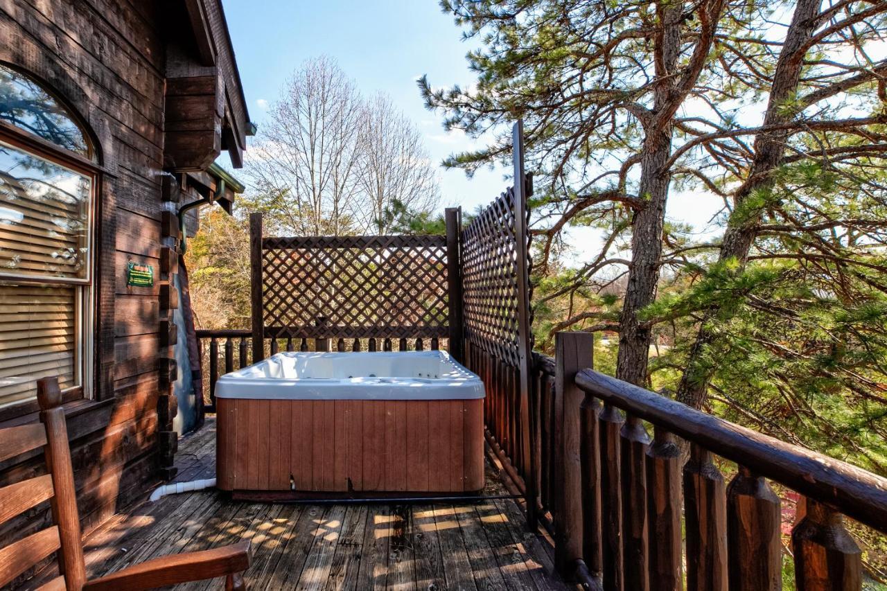 Smokystays 6 Bedroom Cabin Pigeon Forge Bagian luar foto
